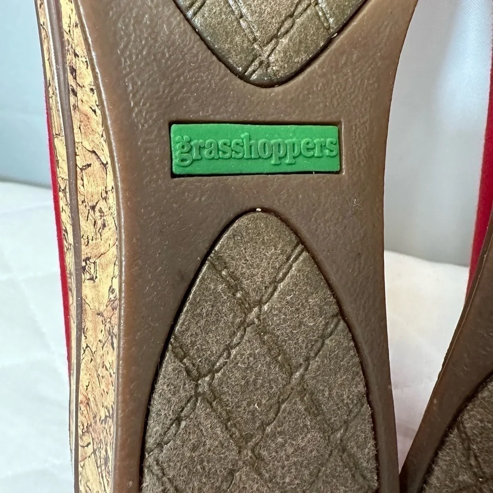 Grasshoppers Womens Size 8.5 M Wedge Cork Heel Slip On Canvas Shoes Padded Comfy